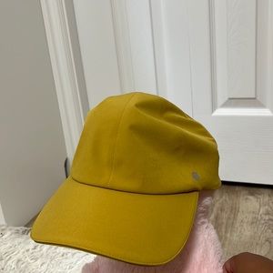 Lululemon / Yellow Hat